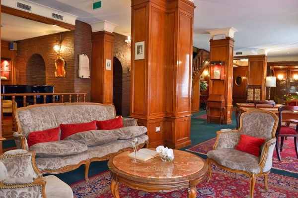 Hotel Forum